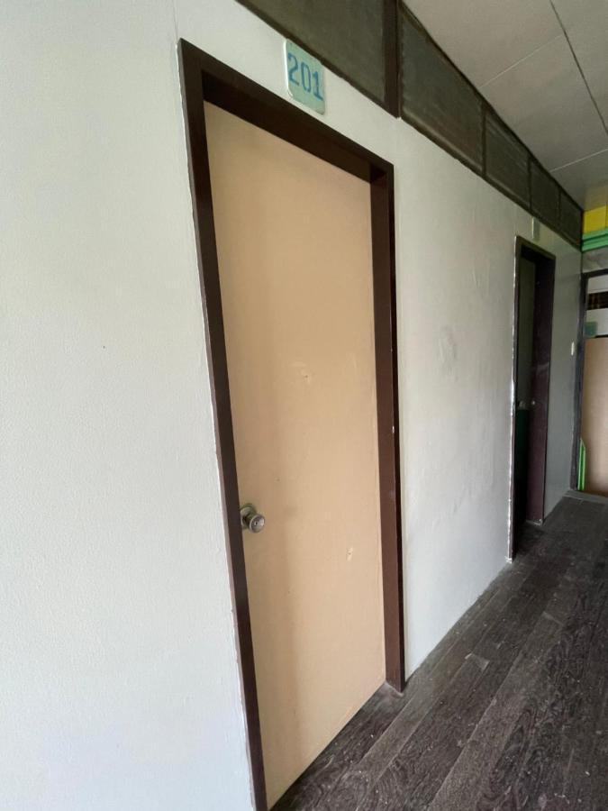 Austrias Guest House เอลนิโด ภายนอก รูปภาพ