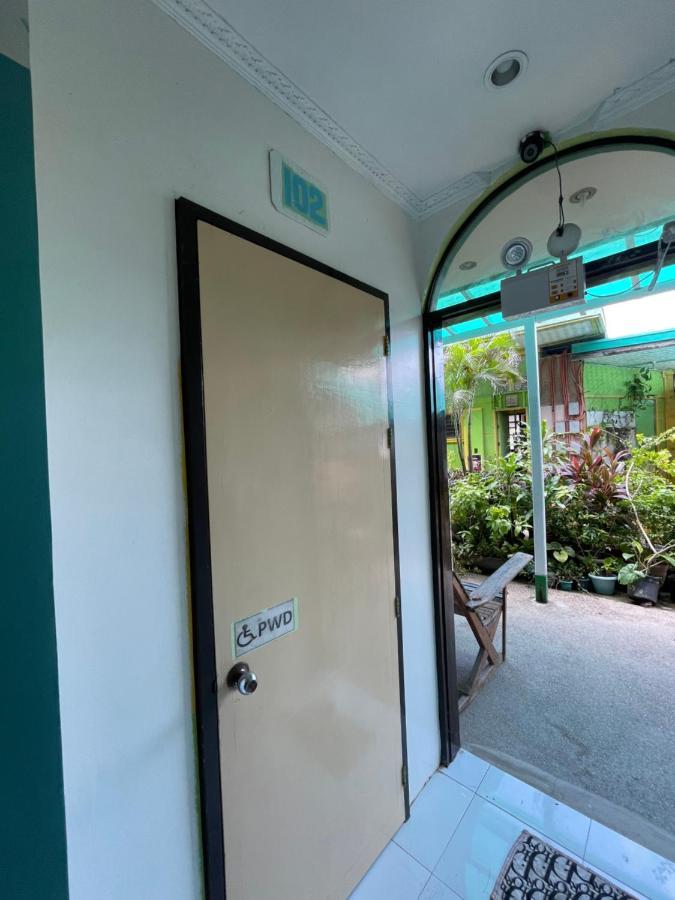 Austrias Guest House เอลนิโด ภายนอก รูปภาพ